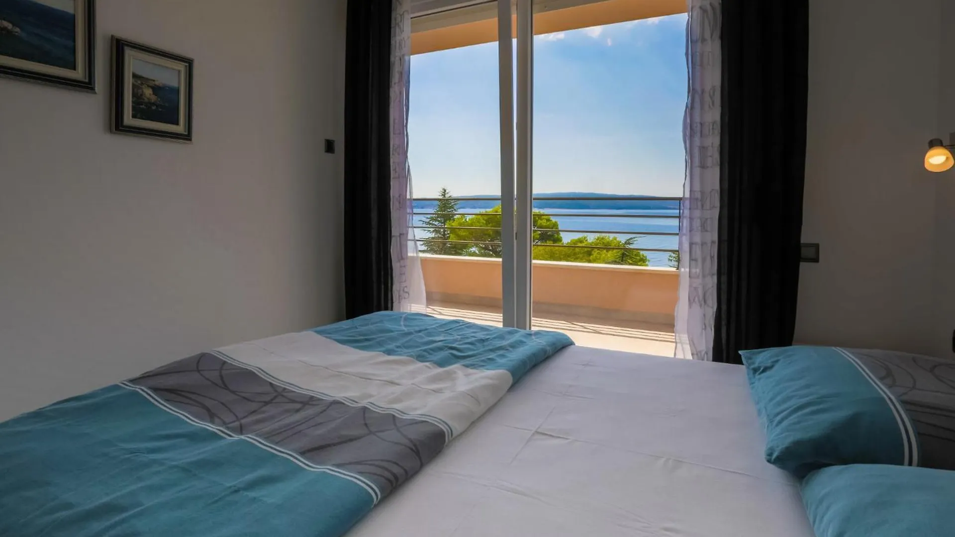 Domino Apartment Dramalj Croatia