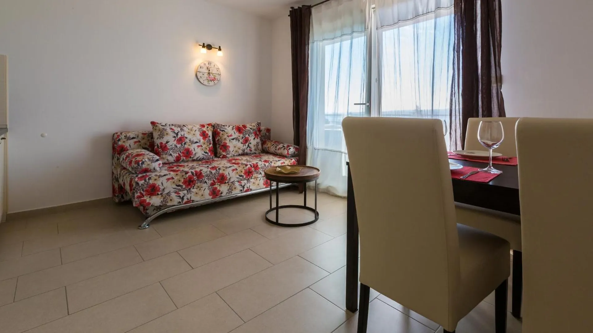 Domino Apartment Dramalj Croatia