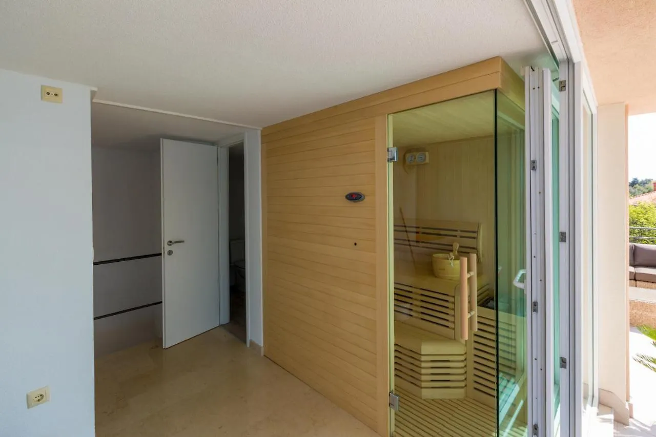 Domino Apartment Dramalj